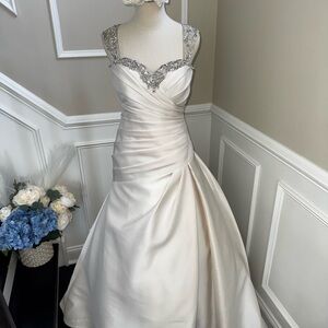 Elegant Ivory Beaded Strap Wedding Dress